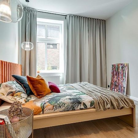 Jan III Sobieski - Luksusowy Apartament S Prywatny Darmowy Parking Gliwice Kültér fotó